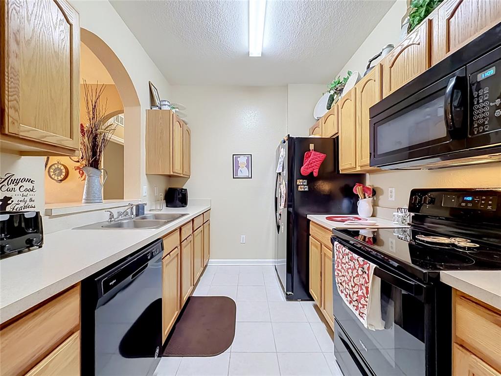 2784 ALMATON LOOP UNIT 205, KISSIMMEE, FL — photo 5 of 30