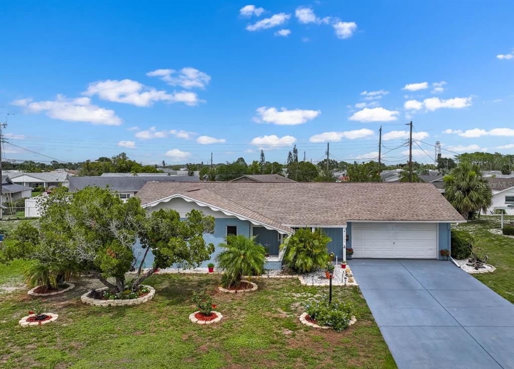 1205 DESERT HILLS DRIVE