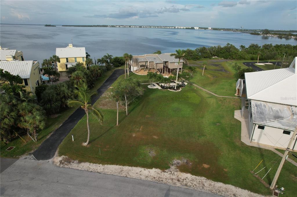 237 S HARBOR DRIVE, HOLMES BEACH, FL — photo 5 of 11