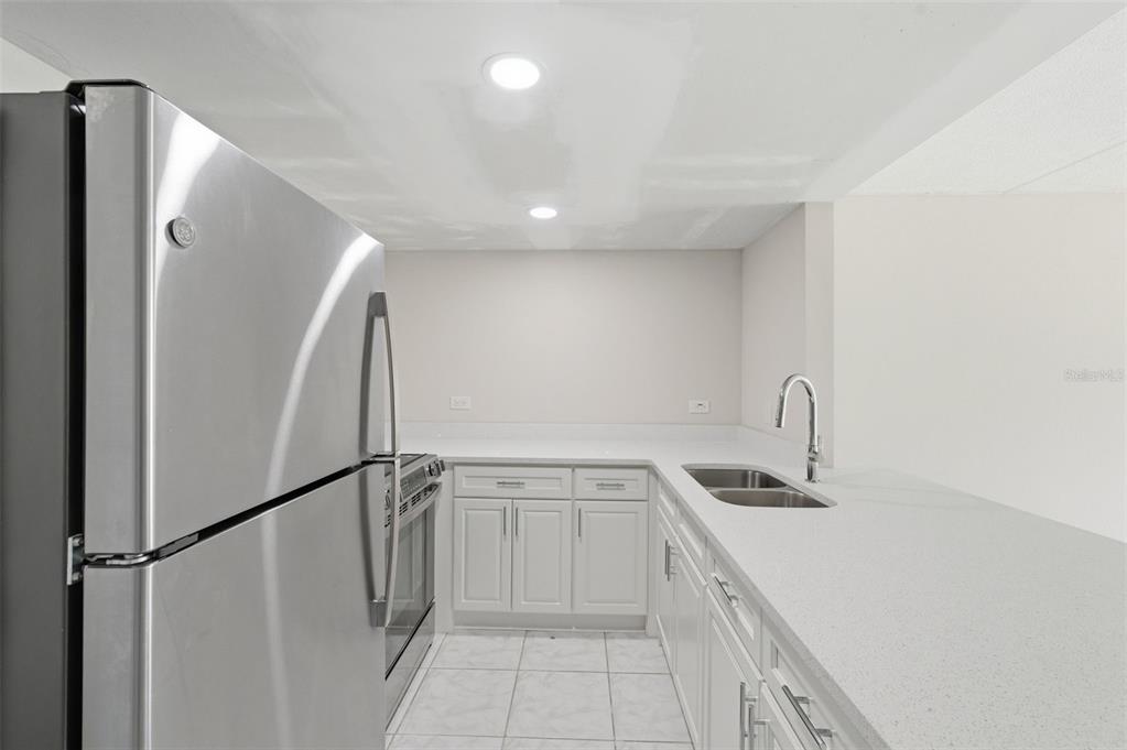 8901 BLIND PASS ROAD UNIT 124, ST PETE BEACH, FL — photo 5 of 30
