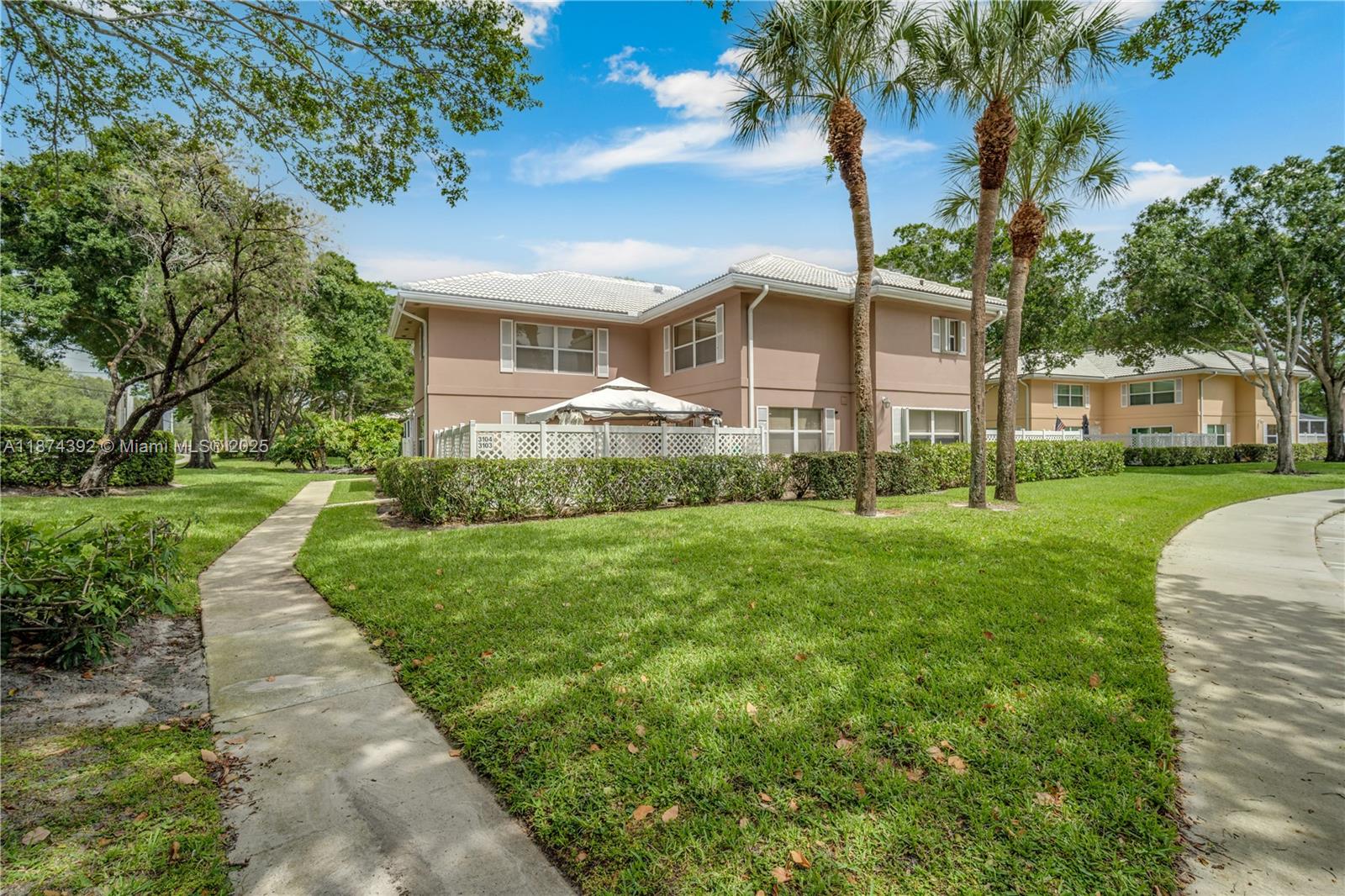 3104 Kingston Ct # 11D, West Palm Beach FL 33409