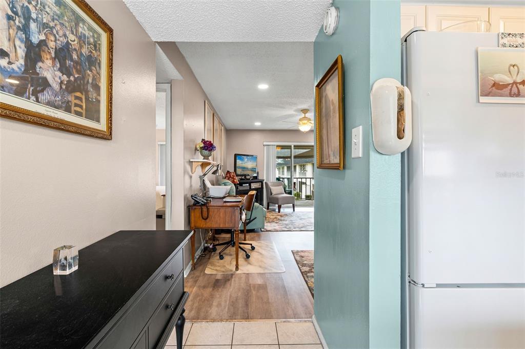4705 5TH STREET W UNIT 305, BRADENTON, FL — photo 4 of 21