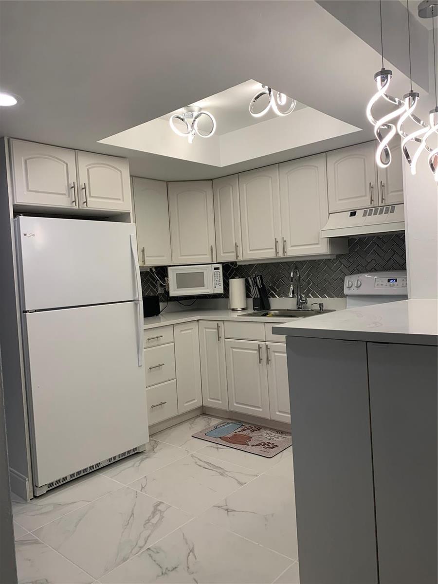 1110 N Riverside Drive # 25, Pompano Beach FL 33062