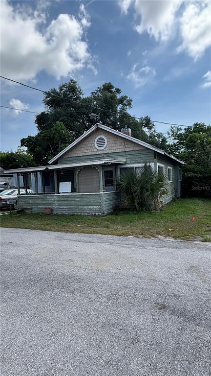 215 ALMA COURT
