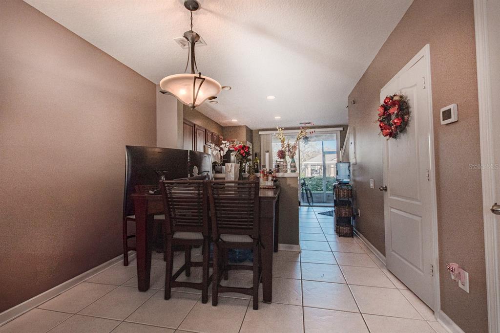 4535 KENNEWICK PLACE, RIVERVIEW, FL — photo 4 of 30