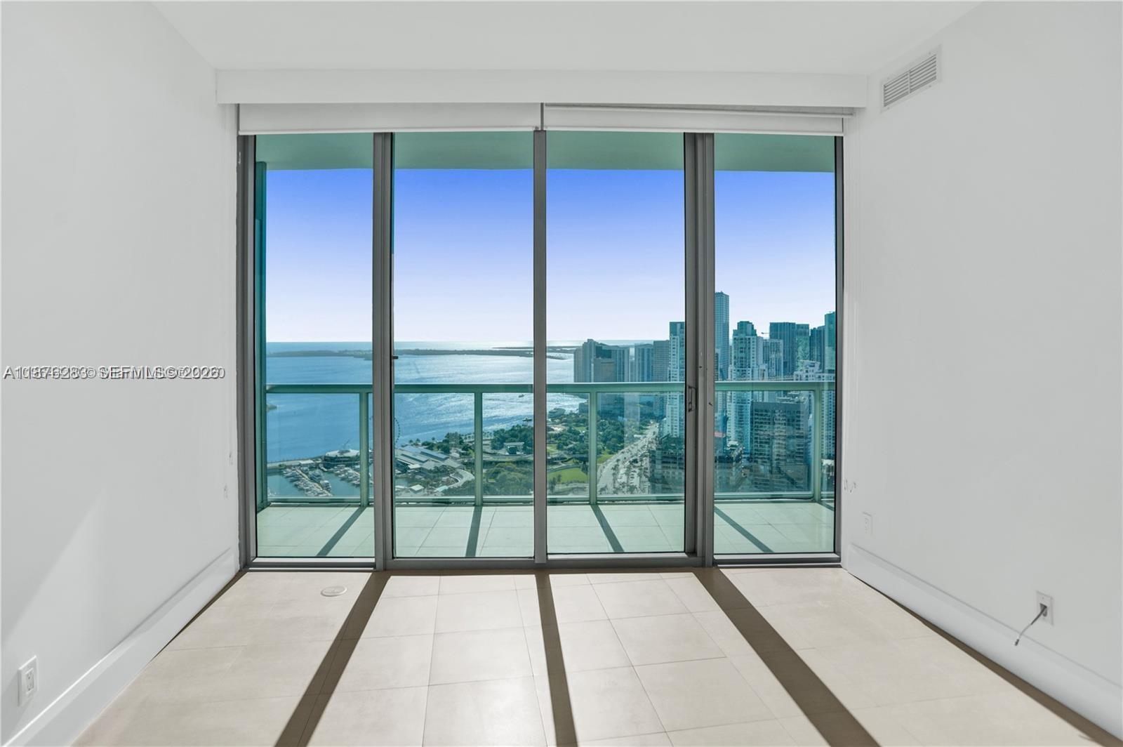 888 Biscayne Blvd # 5102, Miami FL 33132