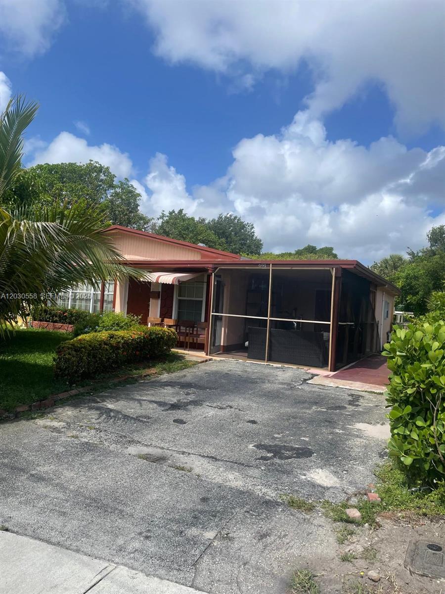 691 NW 20th Ct, Pompano Beach FL 33060