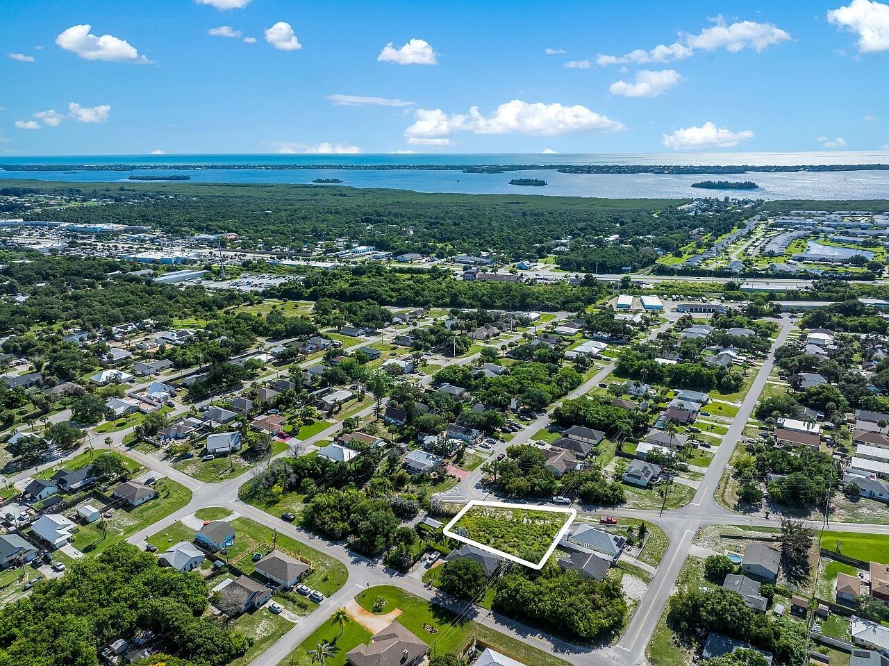 1325 2nd Road SW, Vero Beach FL 32962