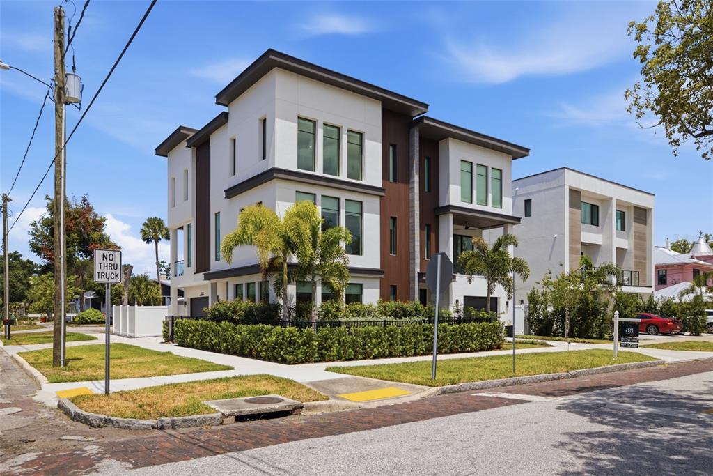2502 N HIGHLAND AVENUE UNIT 1