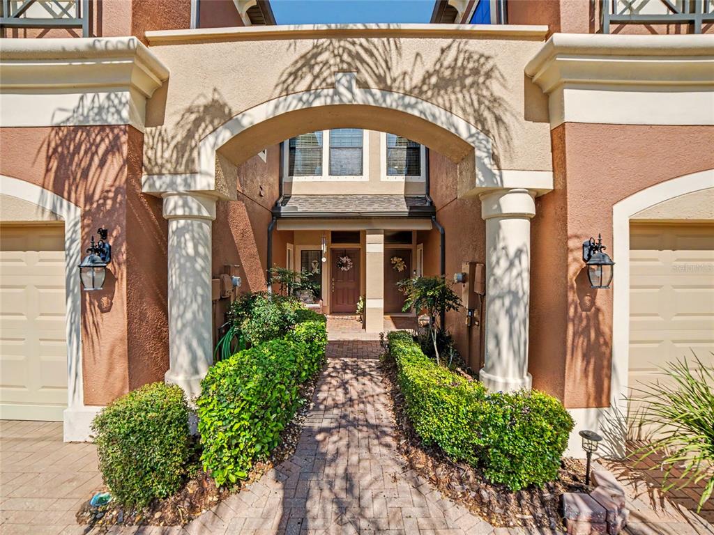 1985 LAKE WATERS PLACE, LUTZ, FL — photo 2 of 30
