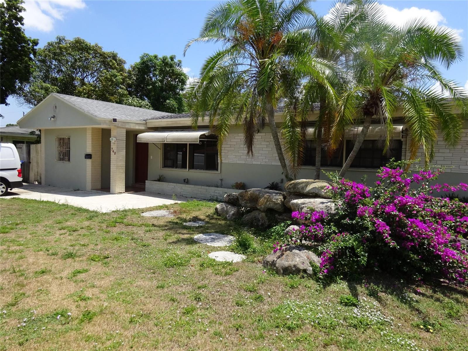 740 E Evanston Circle E, Fort Lauderdale FL 33312
