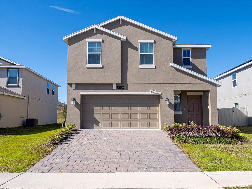 2949 MULLER OAK LOOP