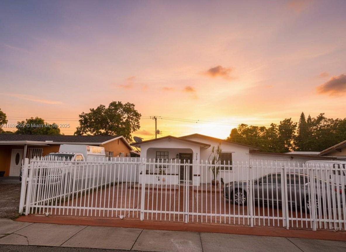 3540 NW 97th St, Miami FL 33147