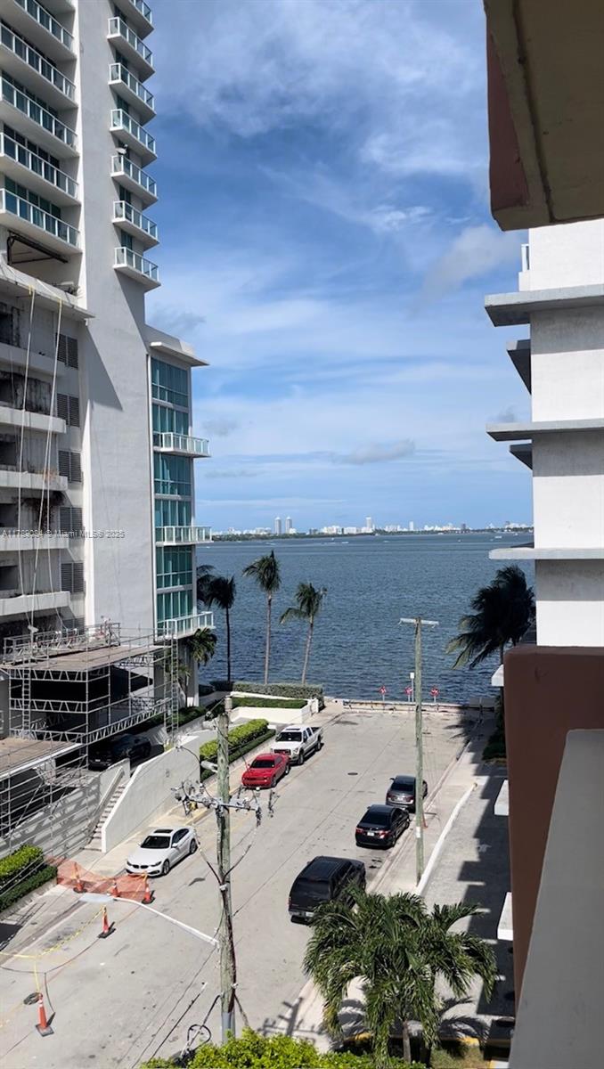 600 NE 25th St # 60, Miami FL 33137