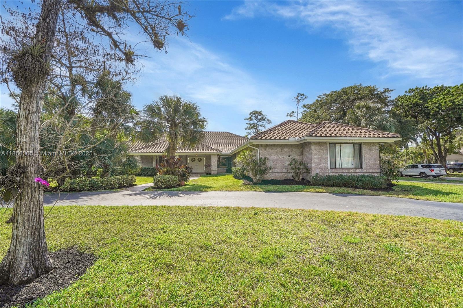 8180 NW 51st Pl, Coral Springs FL 33067