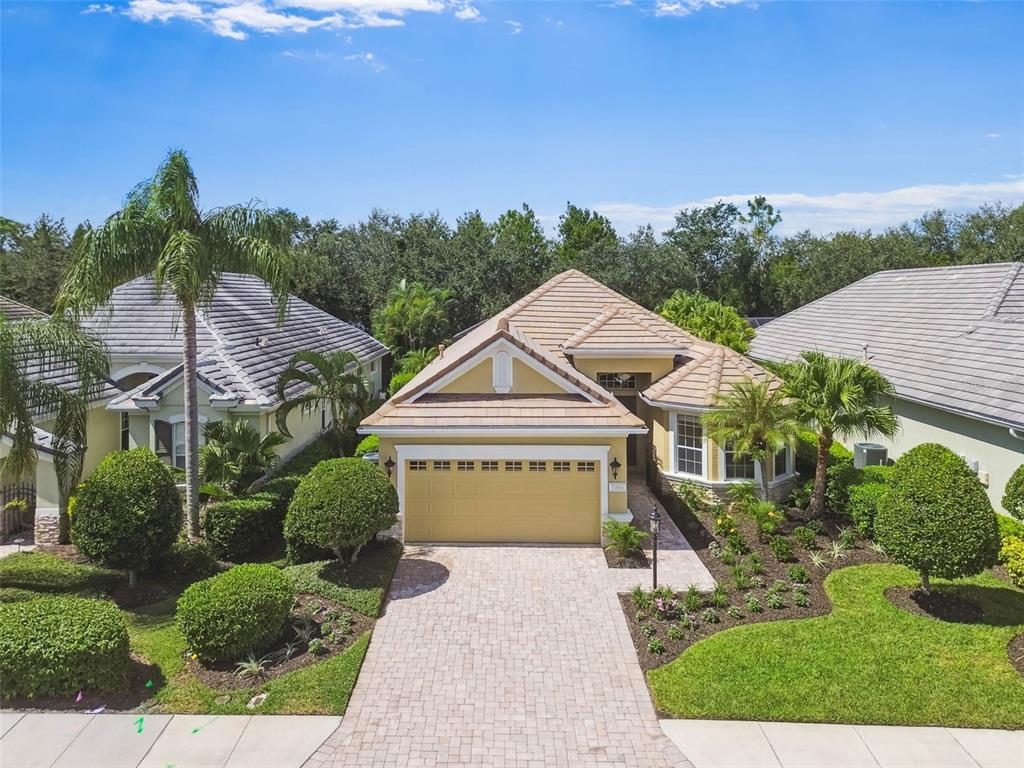 7406 LAKE FOREST GLEN