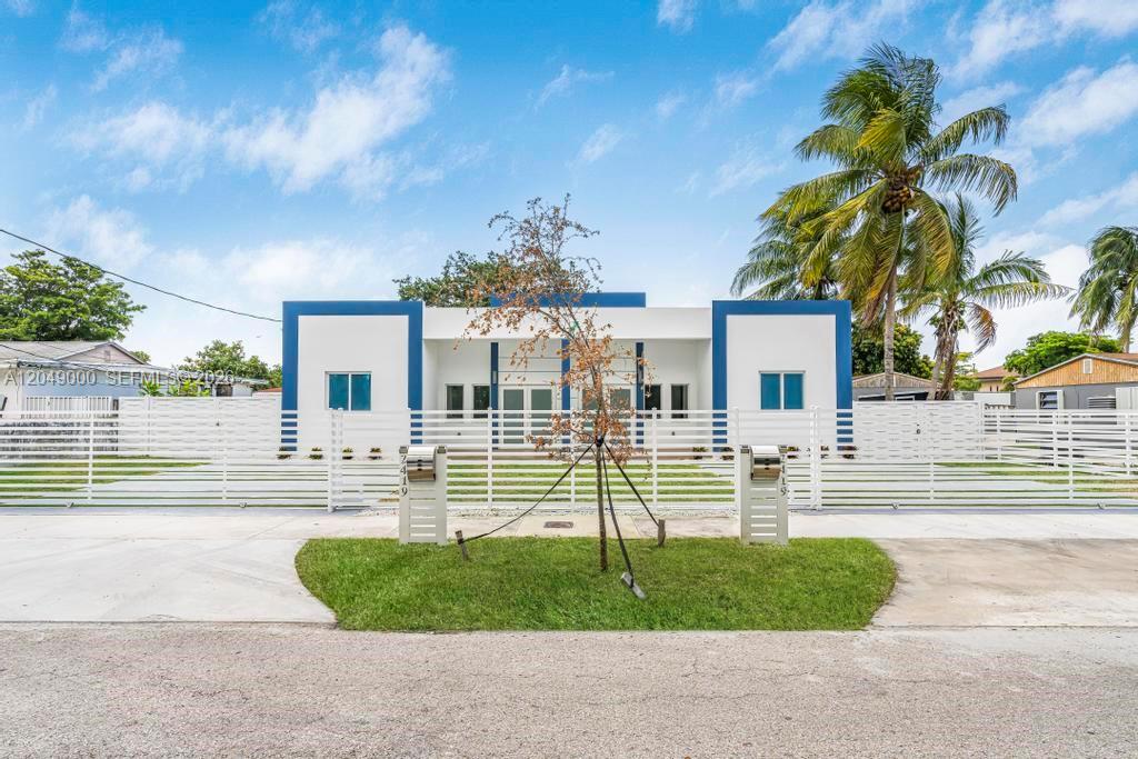 2419 NW 97th St, Miami FL 33147