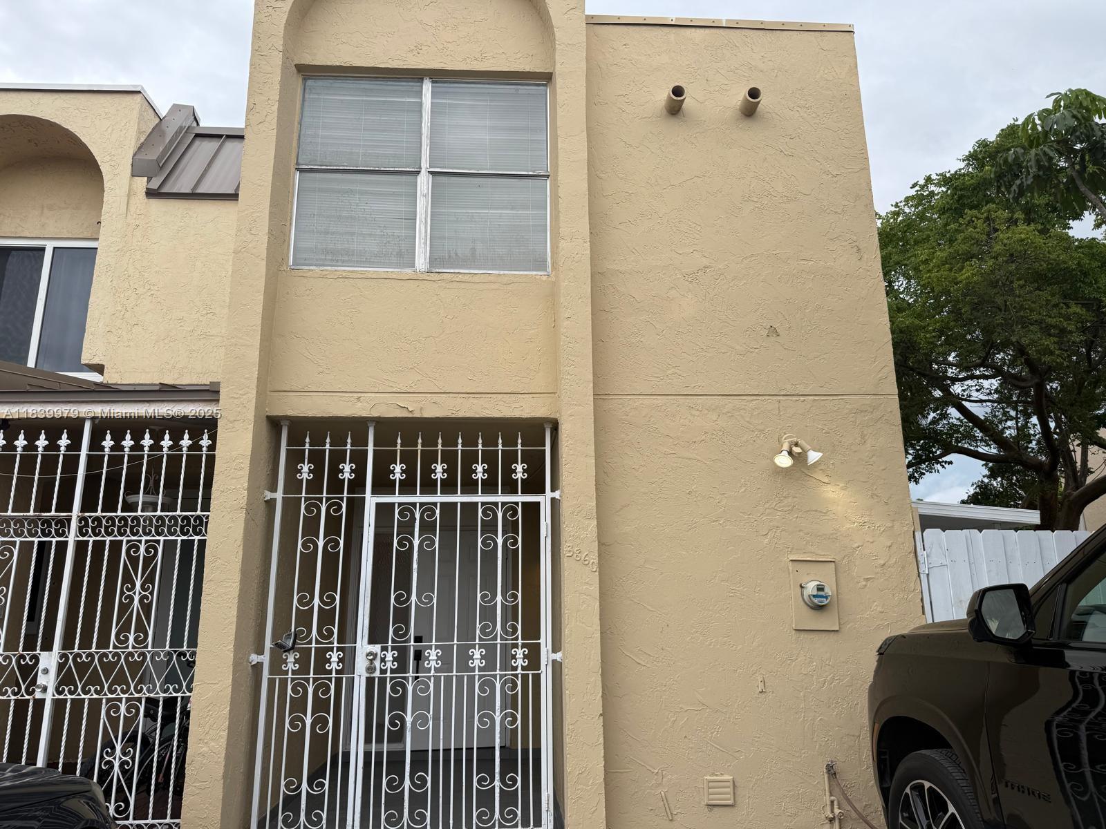 3860 W 11th Ln, Hialeah FL 33012