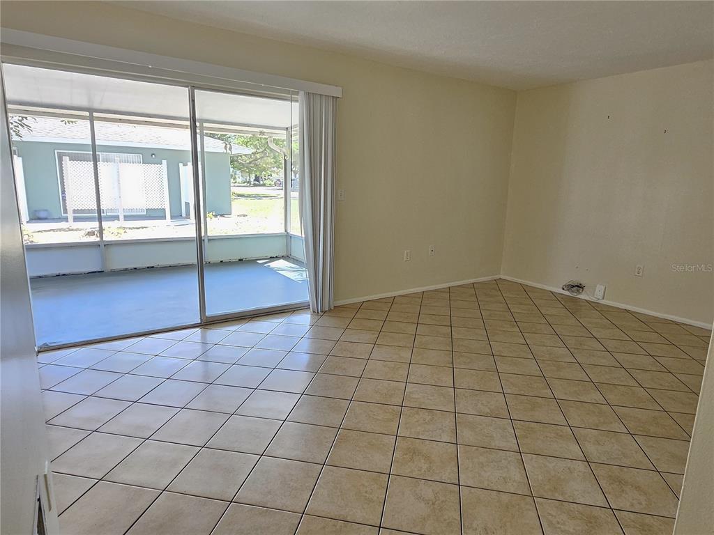 105 BASE AVENUE E, VENICE, FL — photo 4 of 30