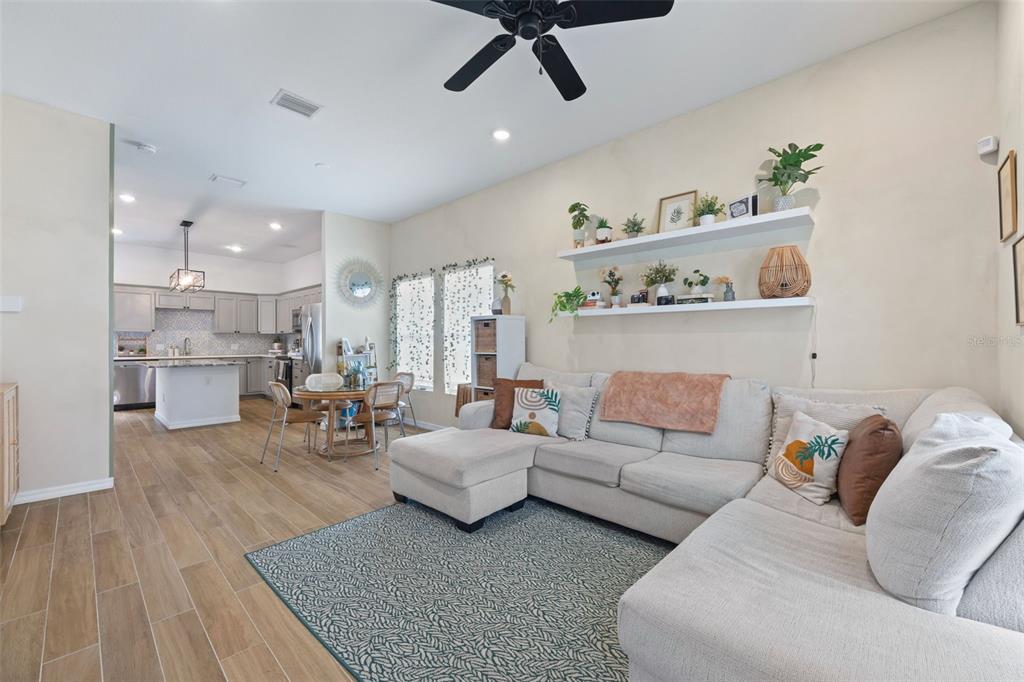 3403 E 10TH AVENUE, TAMPA, FL — photo 2 of 11