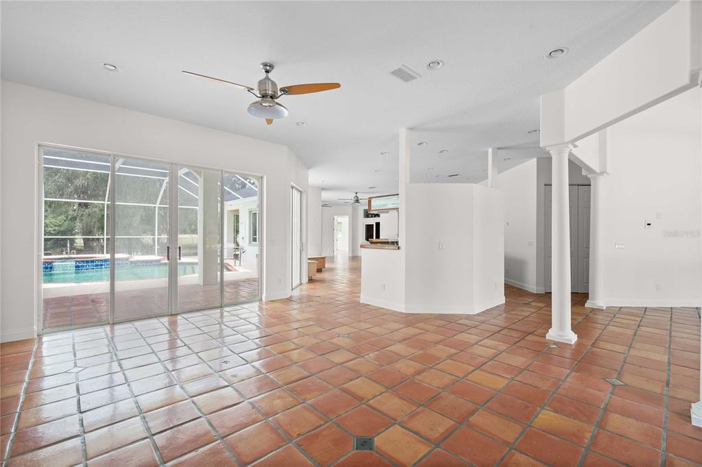 17401 S HIGHWAY 475, SUMMERFIELD, FL — photo 5 of 30