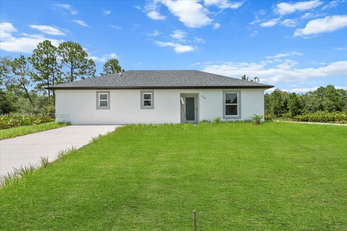 3707 E 20 th ST, Lehigh Acres FL 33920