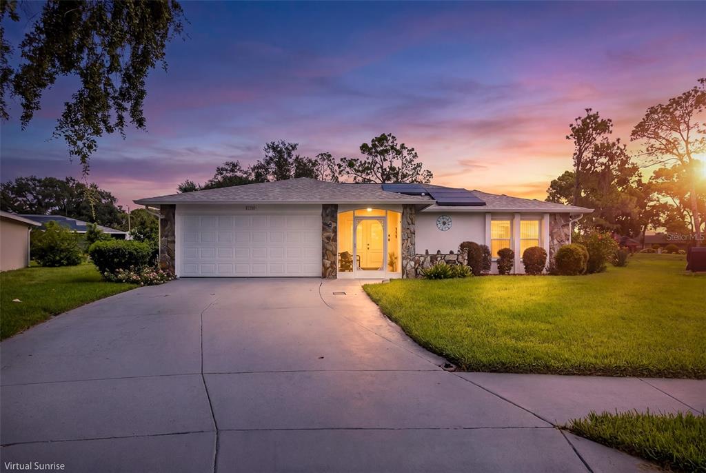 11210 ELDERBERRY DRIVE, PORT RICHEY, FL — photo 2 of 30