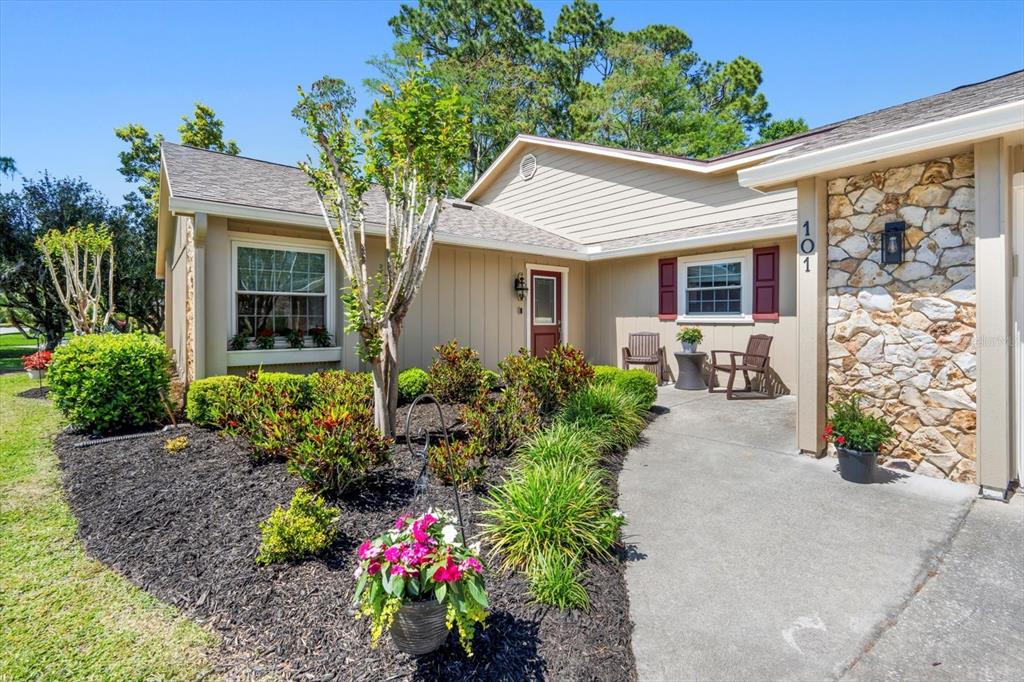 101 SWEETWATER OAKS LANE