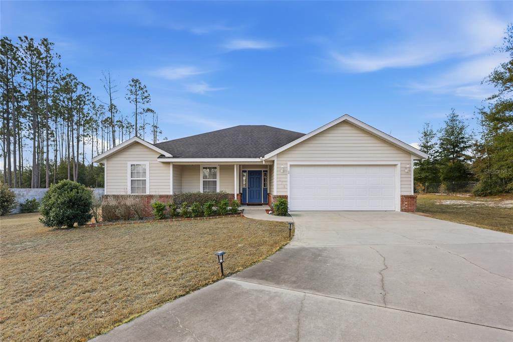 276 SW HOLLY GLEN