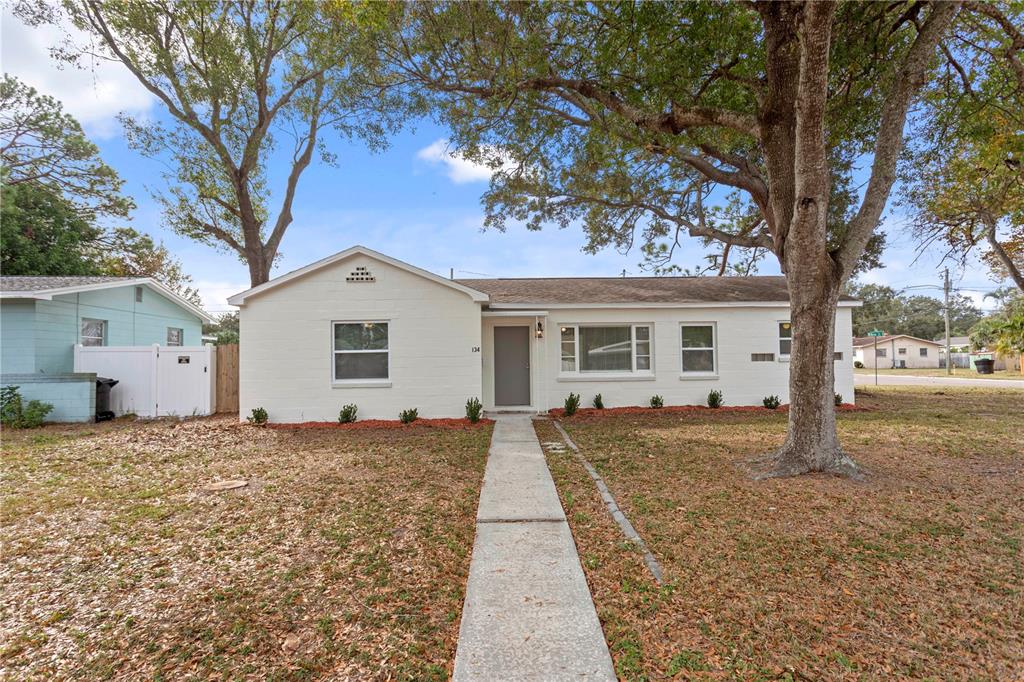 134 SW LINCOLN CIRCLE N