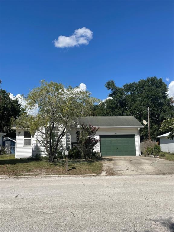 311 LAKE DALE DRIVE