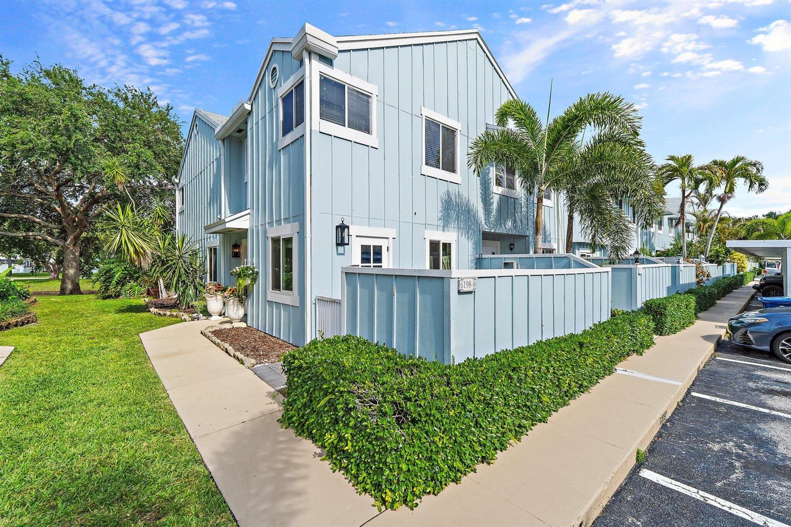 6198 Riverwalk Lane # 8, Jupiter FL 33458