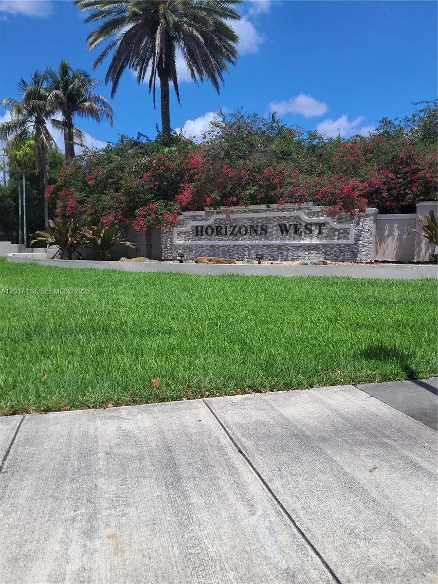 A stone monument sign for Horizons West stands behind a lawn with palm trees — 8420 SW 133rd Ave Rd # 120, Miami FL 33183, MIAMI, FL