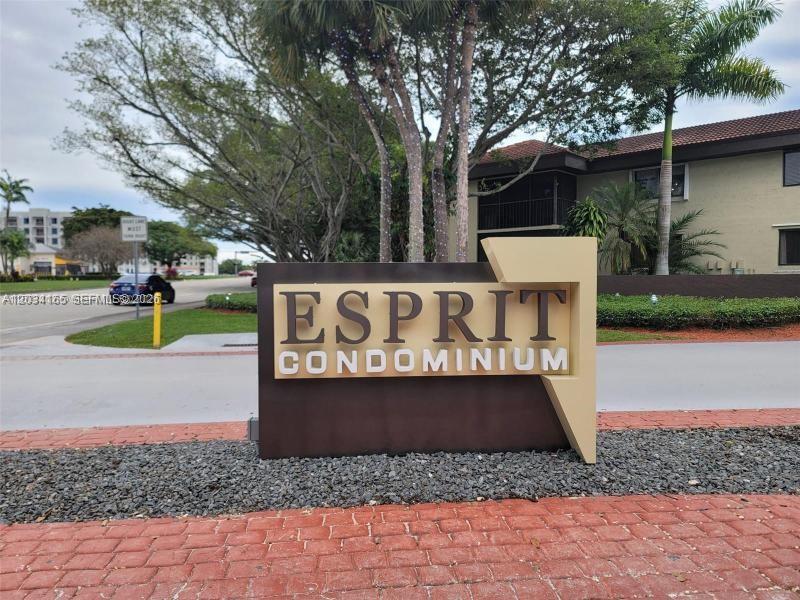 9673 SW 138th Ave, Miami FL 33186