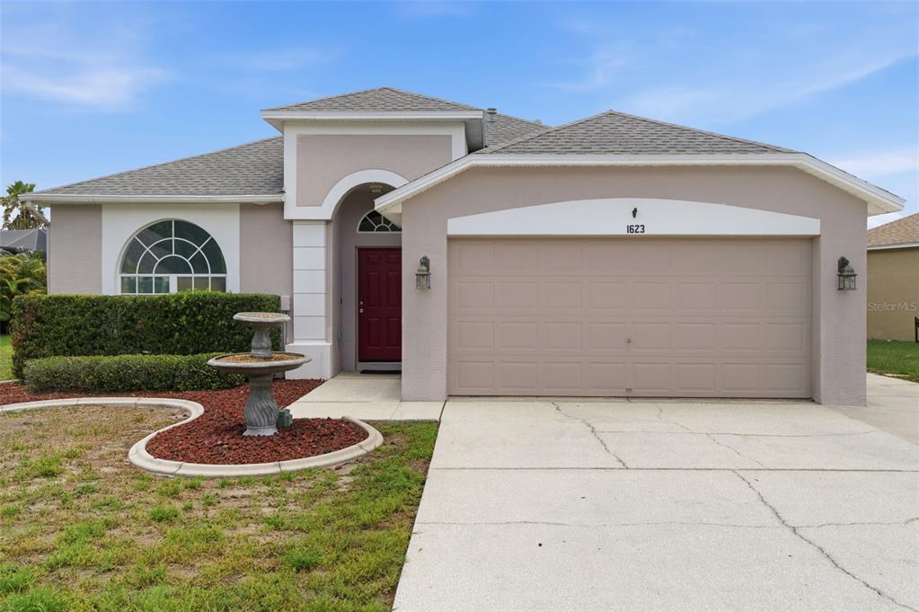 1623 CROSSVINE COURT