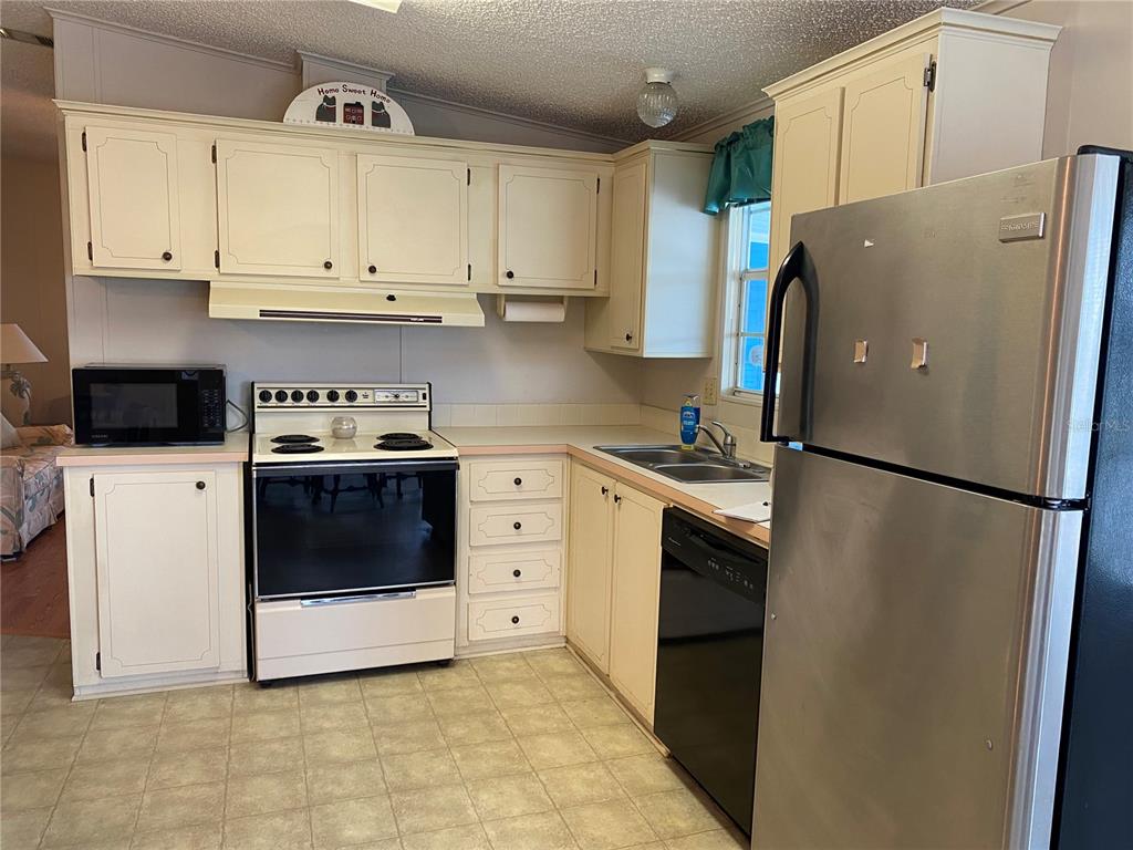 701 RIVERVIEW CIRCLE, NORTH PORT, FL — photo 4 of 20