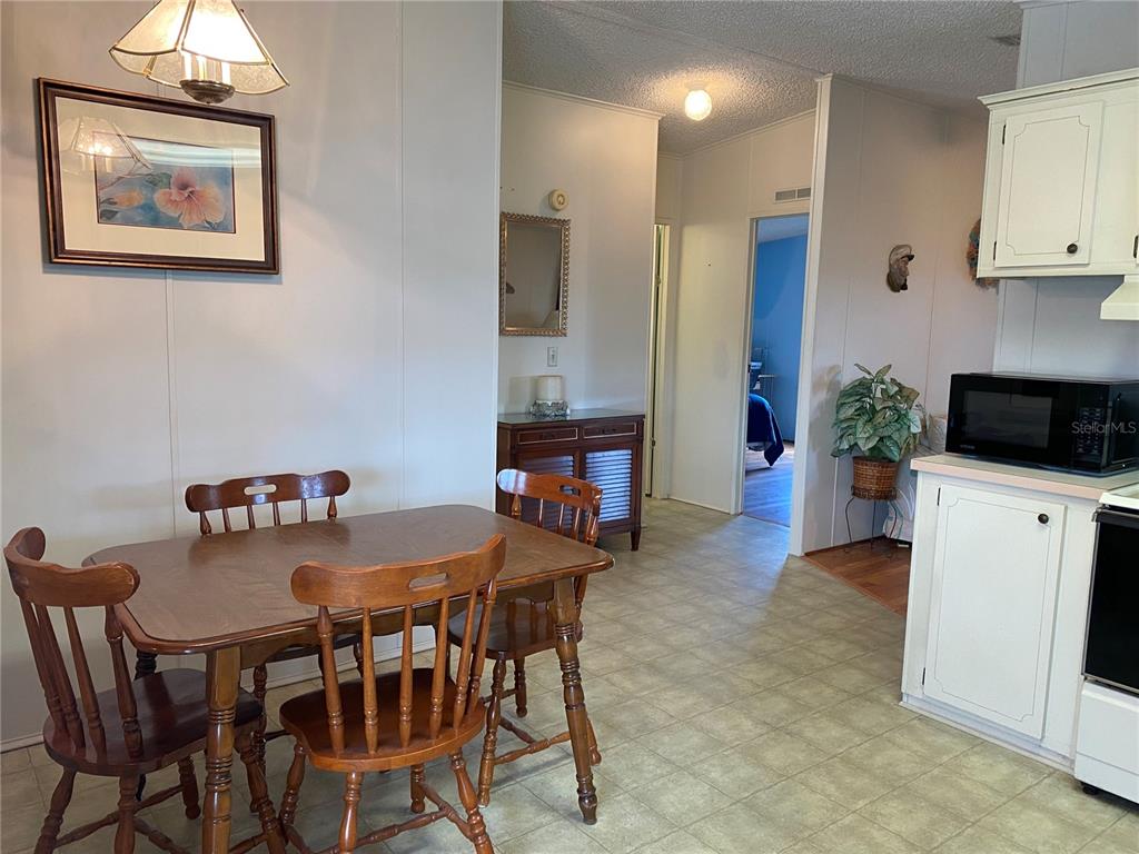 701 RIVERVIEW CIRCLE, NORTH PORT, FL — photo 5 of 20