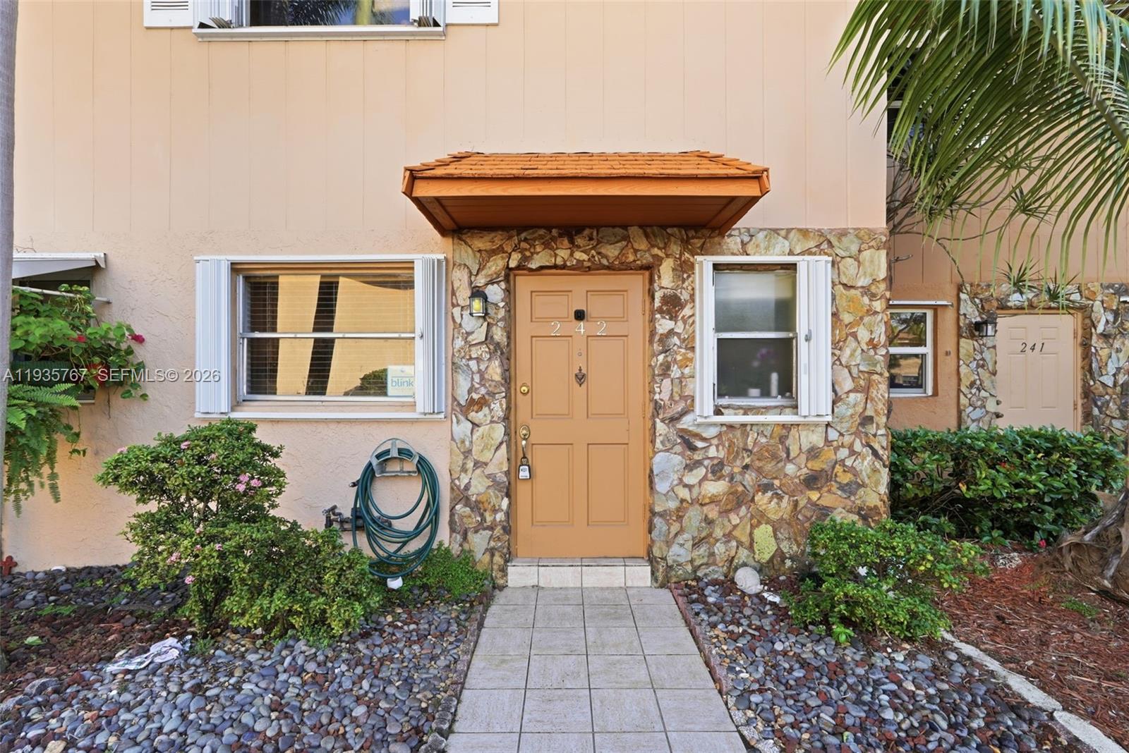 450 SE 7th St # 242, Dania Beach FL 33004