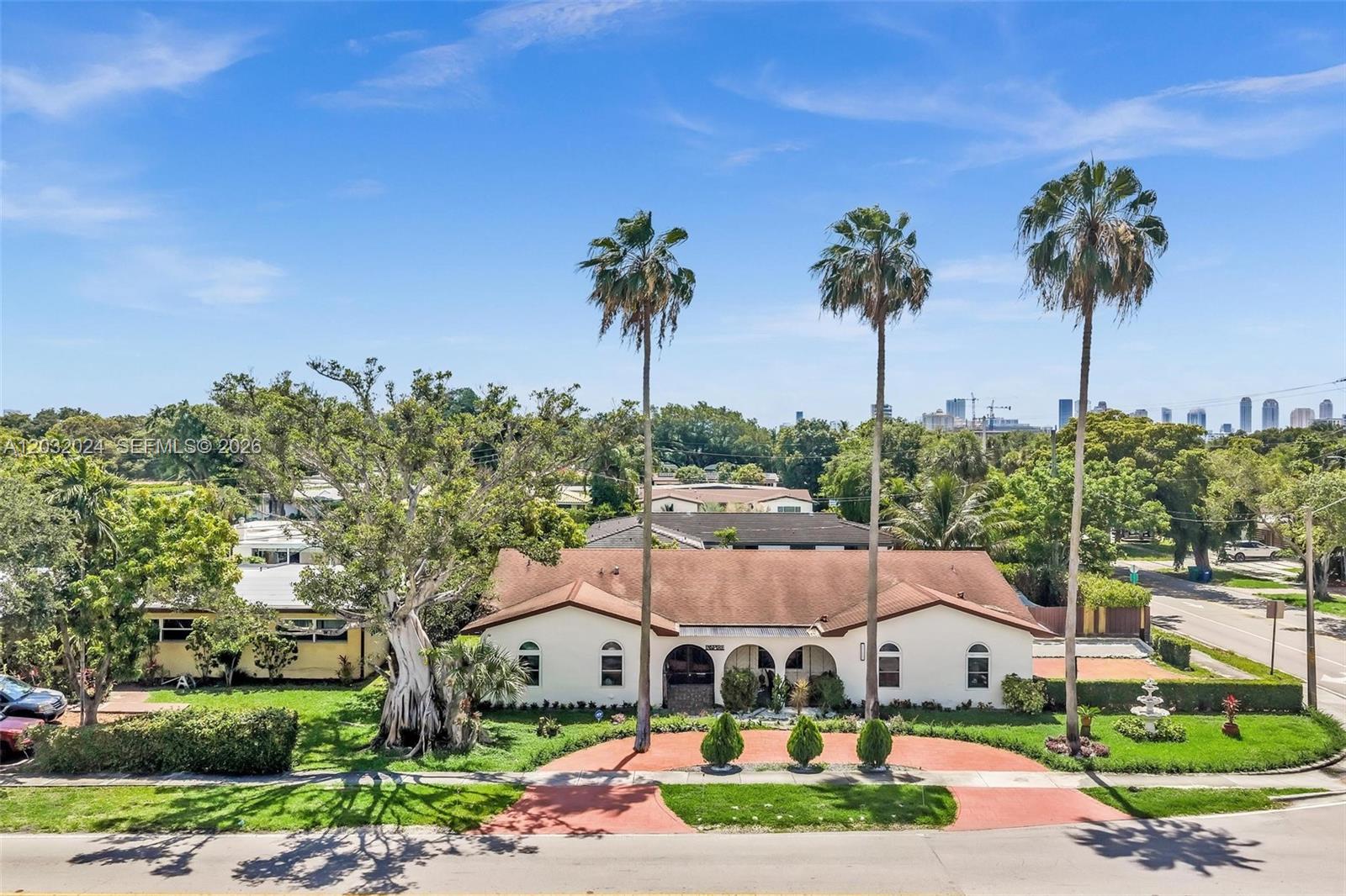 19901 Highland Lakes Blvd, Miami FL 33179