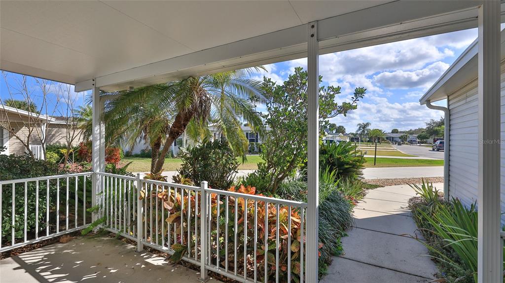 361 MARSH LANDING LOOP, OAK HILL, FL — photo 3 of 30