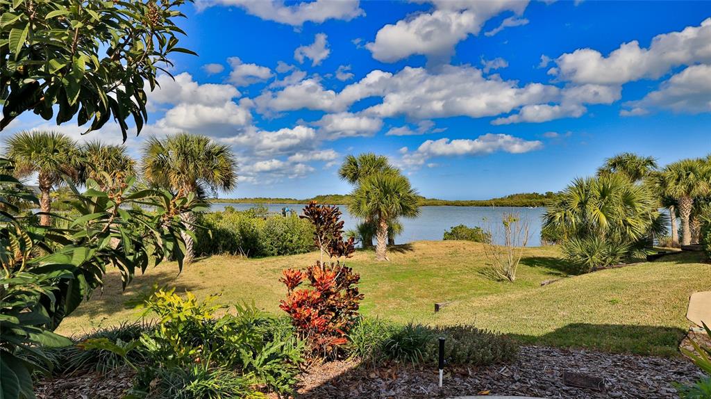361 MARSH LANDING LOOP, OAK HILL, FL — photo 5 of 30