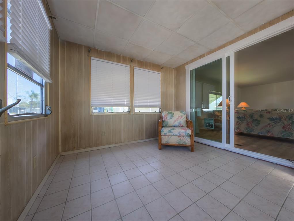 229 DIXIE, TARPON SPRINGS, FL — photo 4 of 30