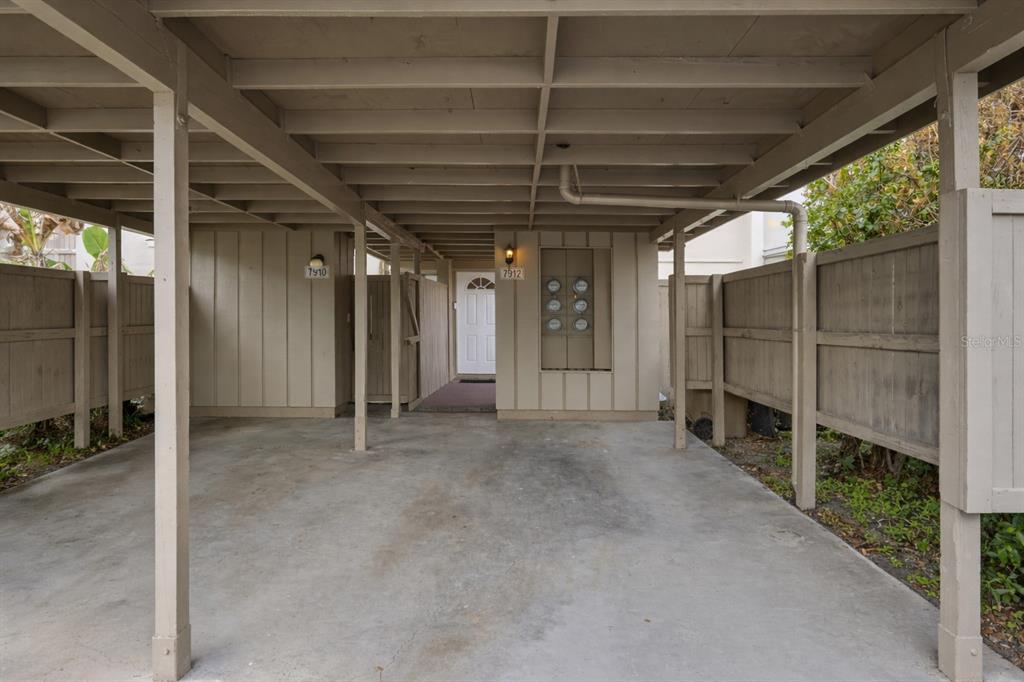 7912 CEDAR DRIVE UNIT 7912, TEMPLE TERRACE, FL — photo 2 of 28