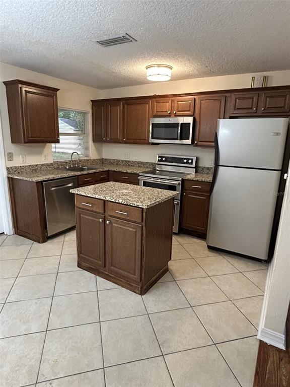 2899 E CROOKED LAKE DRIVE, EUSTIS, FL — photo 5 of 26