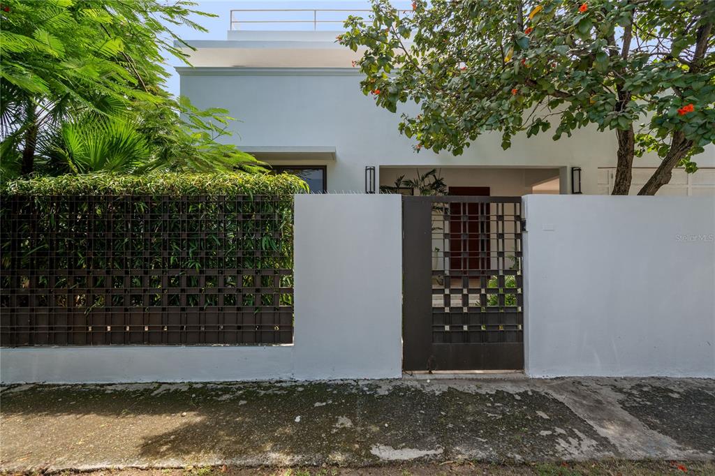 2160 CALLE GENERAL PATTON