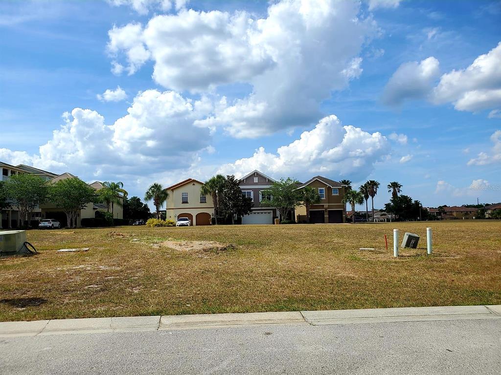 7813 LOXAHATCHEE COURT