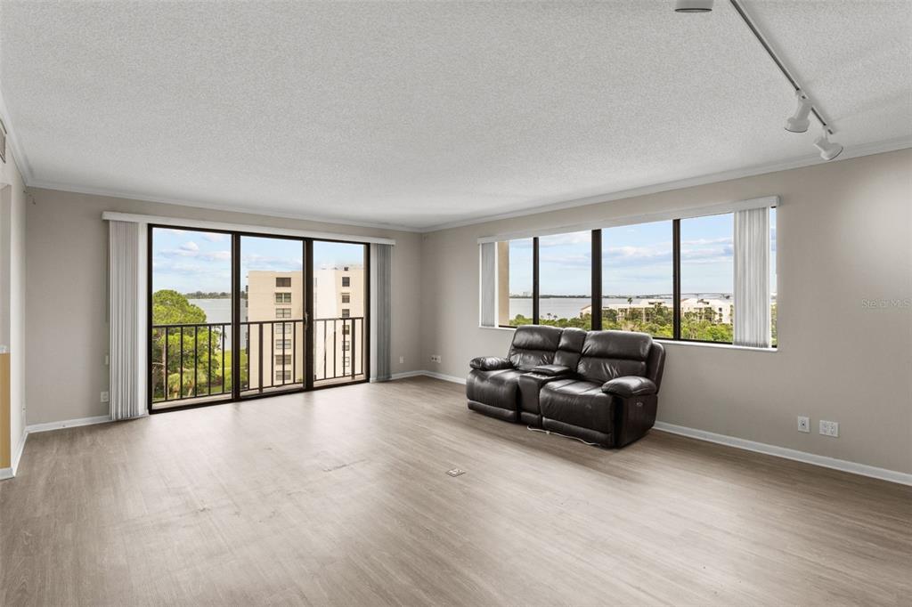 150 BELLEVIEW BOULEVARD UNIT 507, BELLEAIR, FL — photo 3 of 30