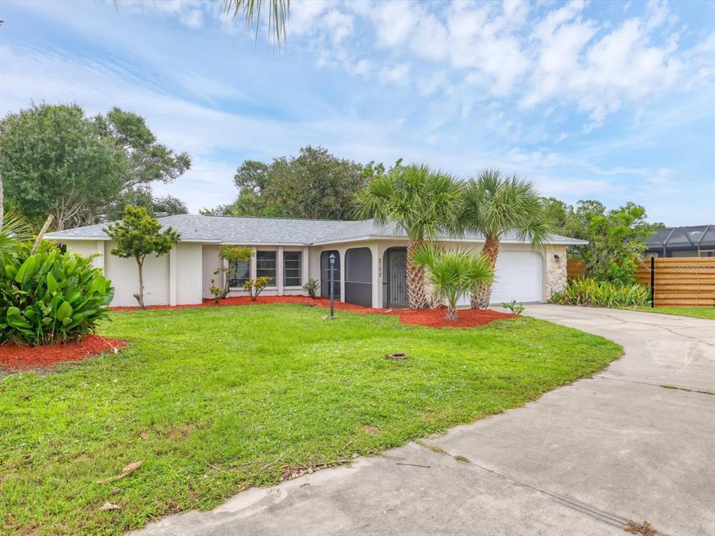 2102 COUNTRY MEADOWS PLACE