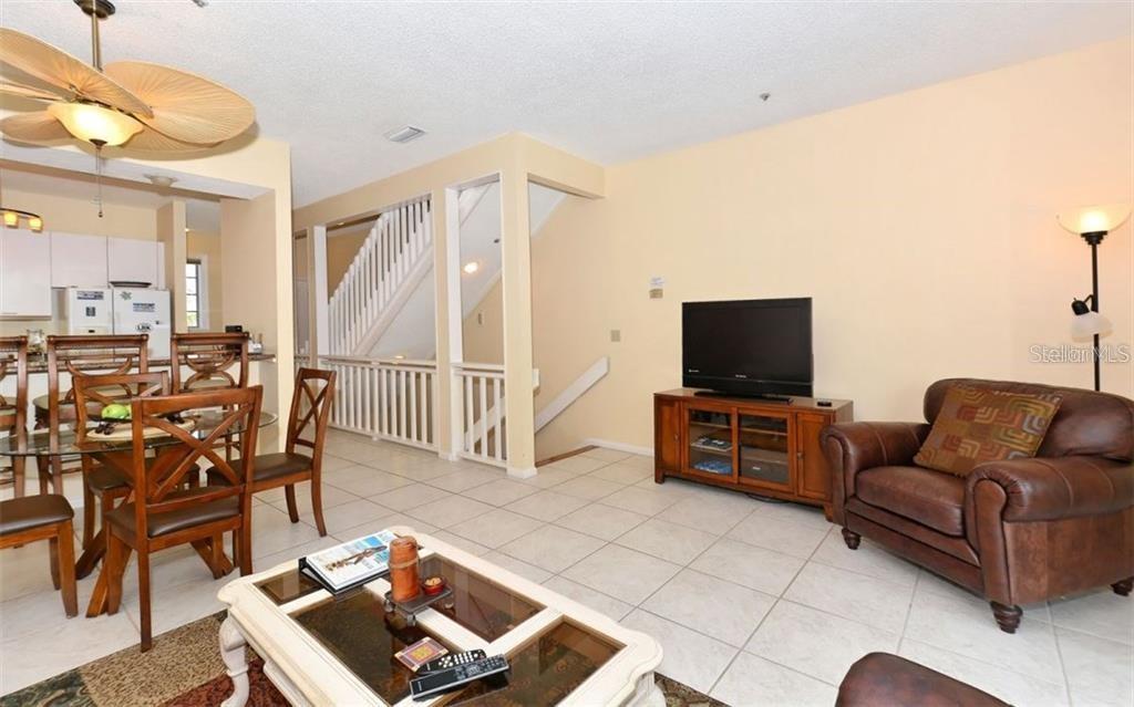 655 CEDARS COURT UNIT 655, LONGBOAT KEY, FL — photo 3 of 22