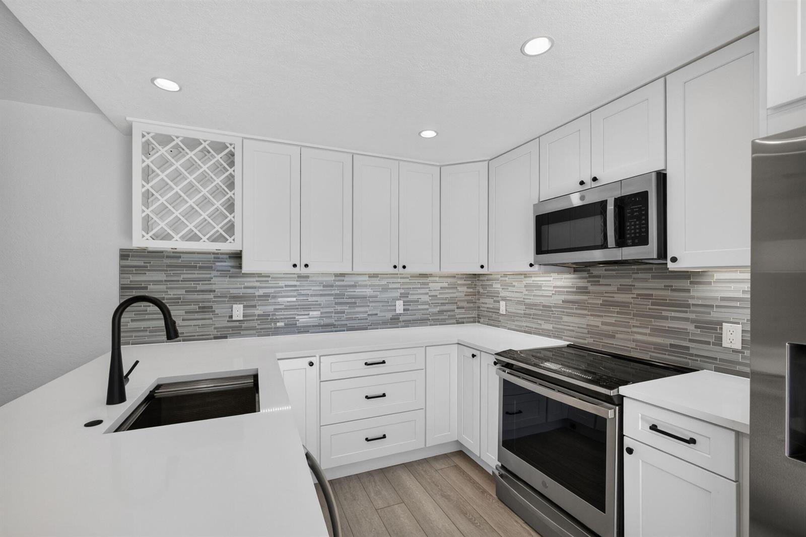 2101 21st Way, West Palm Beach FL 33407
